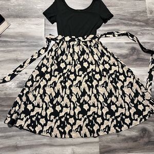 SHEIN Black and Cream Patterned Midi Dress